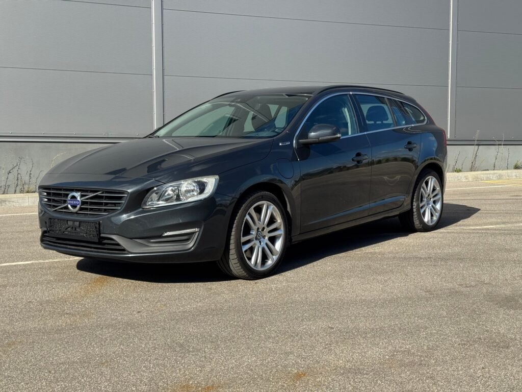 Nuotrauka 1 iš 1 – Volvo V60, 2015
